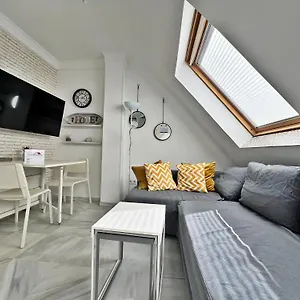 Apartamento Coqueto Atico De Playa, Fuengirola